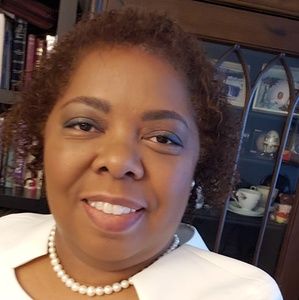 Meet your Posher, Lynnelle